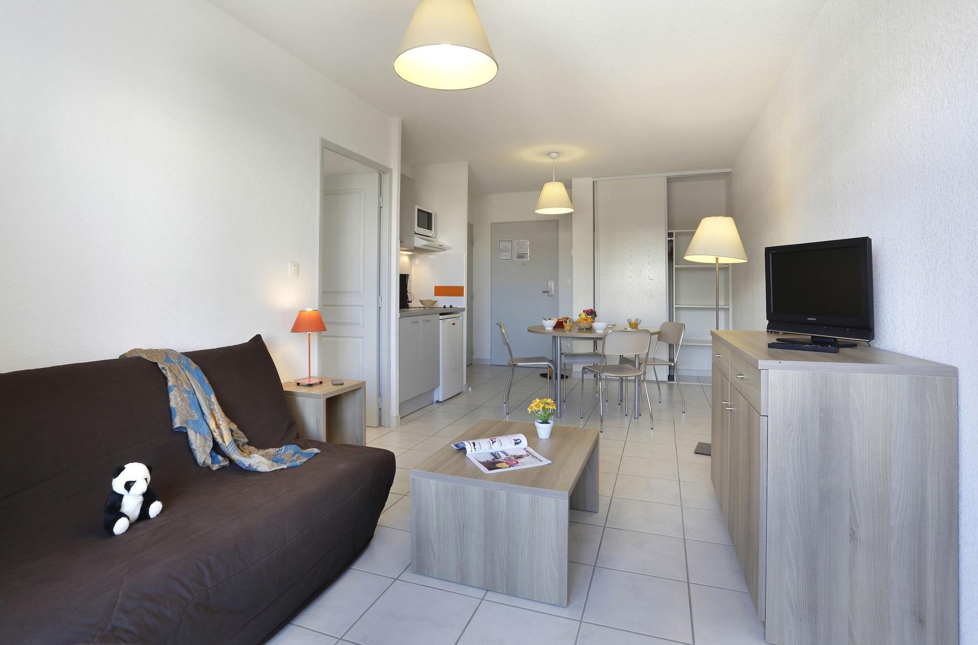 Vacanceole - Residence Cap Camargue Льо Гро-дю-Роа Екстериор снимка