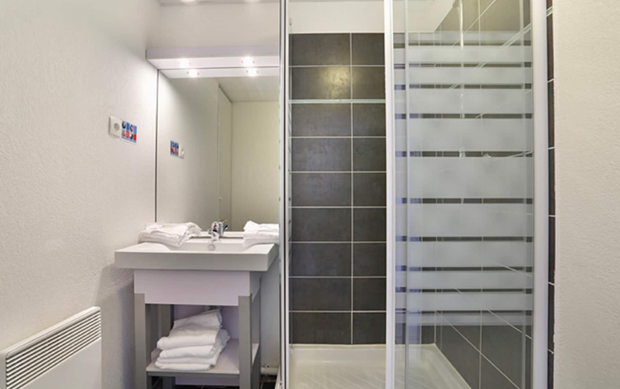 Vacanceole - Residence Cap Camargue Льо Гро-дю-Роа Екстериор снимка