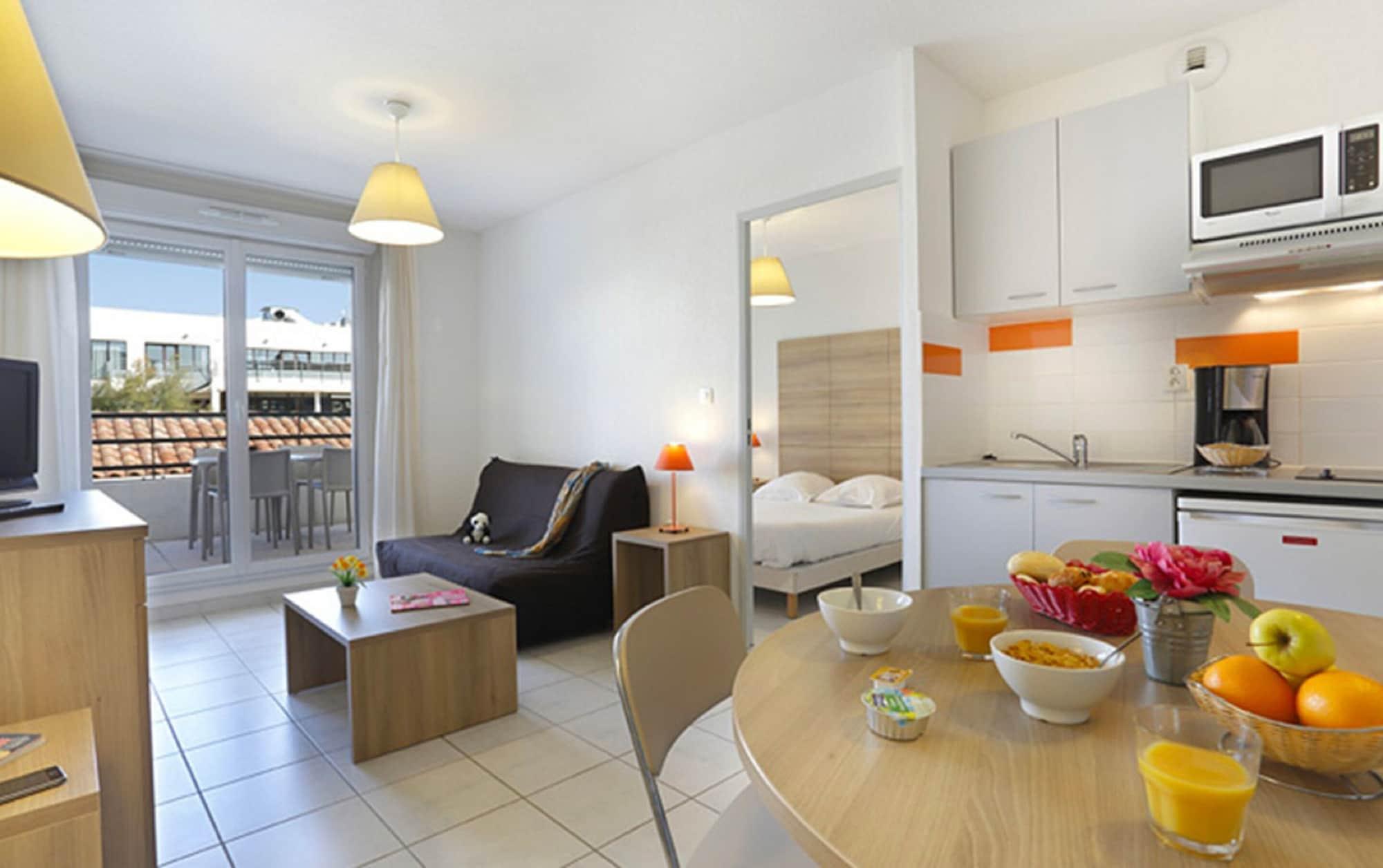 Vacanceole - Residence Cap Camargue Льо Гро-дю-Роа Екстериор снимка